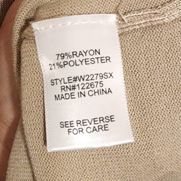 Lety & Me Cold Shoulder Sweater 3X - Picture 5 of 6